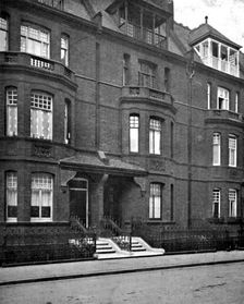 16, Tite Street, Chelsea, London, 1906. Creator: Unknown