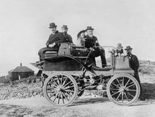 1896 Daimler, Hon. Evelyn Ellis with his daughter and J.S. Critchley, Daimler works manager. Creator: Unknown