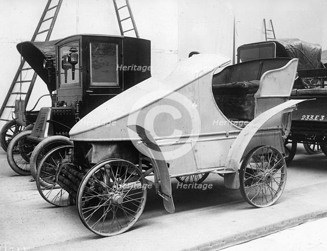 1899 Vallee Slipper. Creator: Unknown.