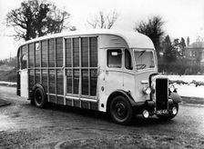 1947 Daimler horsebox by Vincent. Creator: Unknown