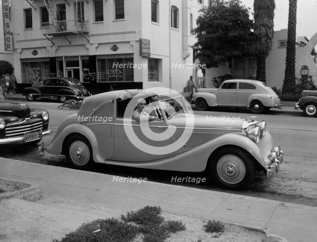 1947 Jaguar MKIV 3.5 litre drophead coupe in America . Creator: Unknown.