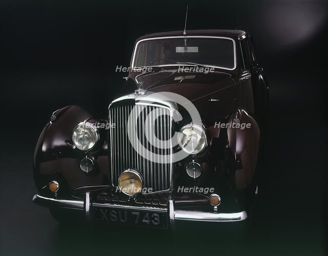 1952 Bentley R type standard saloon Artist: Unknown.