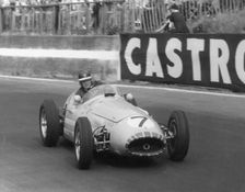 1955 Maserati 250F, Mike Hawthorn at BARC event Crystal Palace. Creator: Unknown