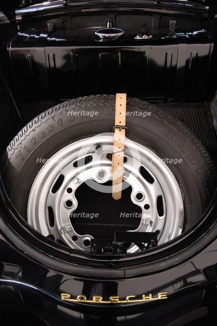 1956 Porsche Spyder - James Dean replica. Artist: Simon Clay.