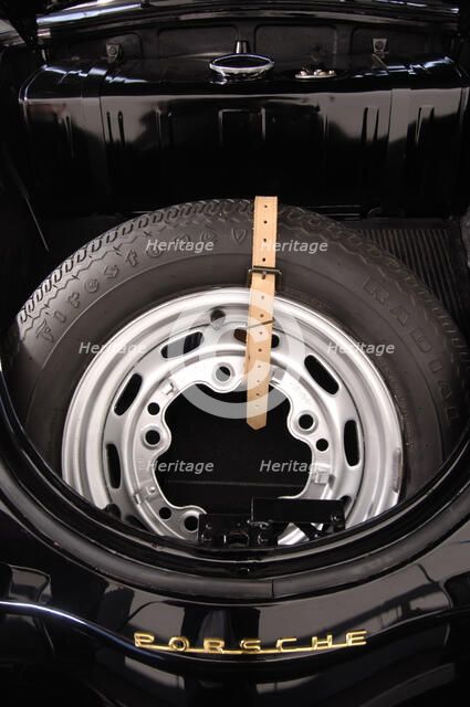 1956 Porsche Spyder - James Dean replica. Artist: Simon Clay.