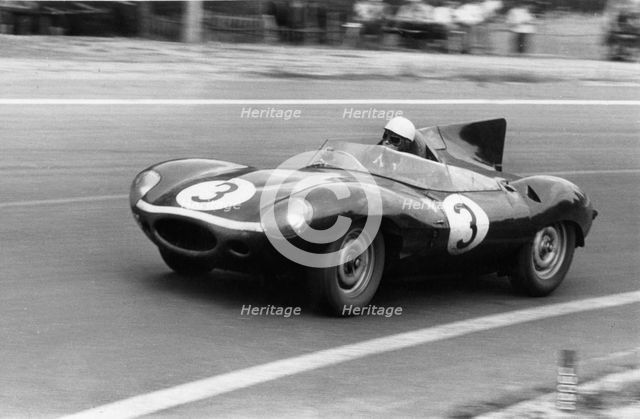 1957 Jaguar D type Ecurie Ecosse, Le Mans winning car driven by Flockhart-Bueb. Artist: Unknown.