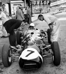 1961 Ferguson P99, Stirling Moss in pits with APR Rolt and Alf Francis . Creator: Unknown