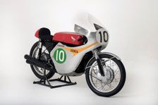 1961 Honda RC162, Mike Hailwood. Creator: Unknown