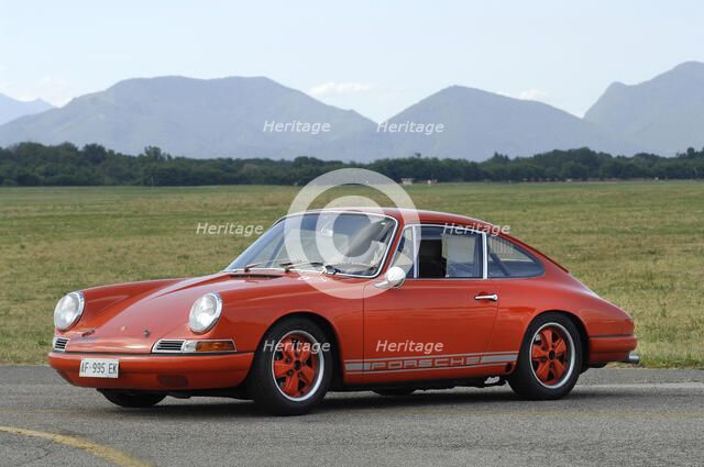 1965 Porsche 911 2000 R Artist: Unknown.