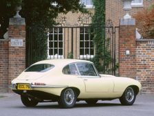 1966 Jaguar E Type 4.2 S1 2+2