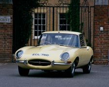1966 Jaguar E type Series 4.2 2+2. Creator: Unknown