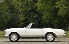 1966 Mercedes Benz 230 SL