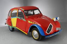 1983 Picasso's Citroen custom, based on Citroen 2CV