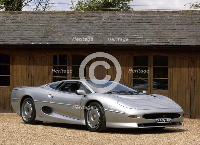 1992 Jaguar XJ 220. Artist: Unknown.