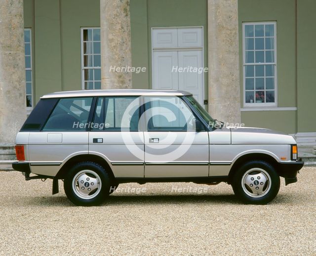 1993 Range Rover V8 3.9. Artist: Unknown.