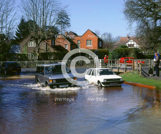 1993 Range Rover V8 3.9. Artist: Unknown.