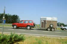 1997Ford Maverick towing horse box