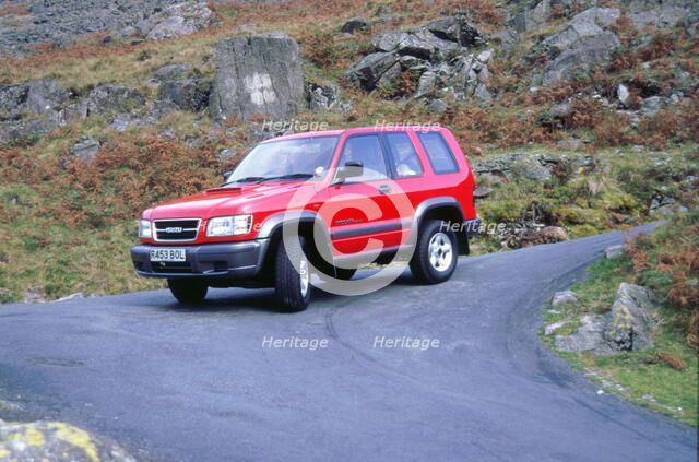 1998 Isuzu Trooper Duty. Artist: Unknown.