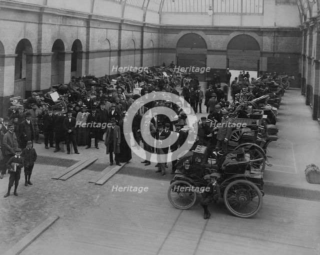 1900 One Thousand Mile trial. Creator: Unknown.
