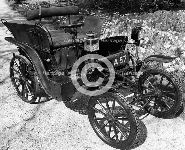 1901 Clement Panhard Stirling dogcart. Creator: Unknown.