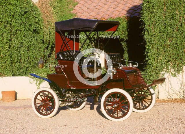 1903 Pierce Motorette Runabout. Artist: Unknown.
