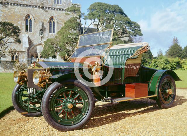 1905 Rolls Royce 30hp. Artist: Unknown.
