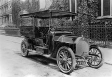 1909 Nagant - Hobson. Creator: Unknown