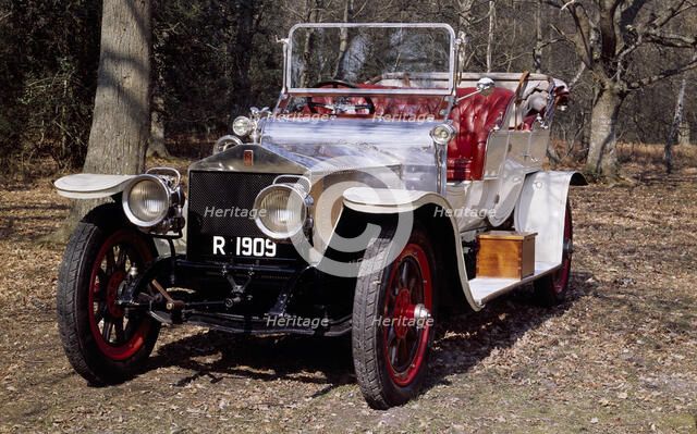 1909 Rolls-Royce Silver Ghost. Artist: Unknown