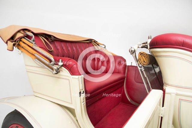 1909 Rolls - Royce Silver Ghost Roi Des Belges. Creator: Unknown.