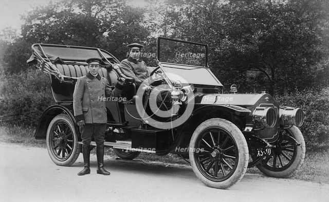 1910 Albion A6 24-30hp. Creator: Unknown.