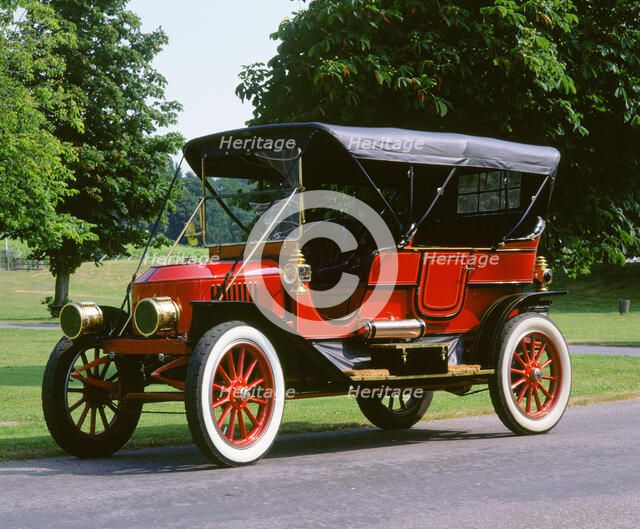 1910 Stanley Steamer. Artist: Unknown.