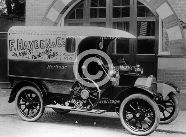 1914 Belsize 10-12hp van Artist: Unknown.