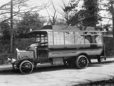 1914 Daimler 40hp bus. Creator: Unknown