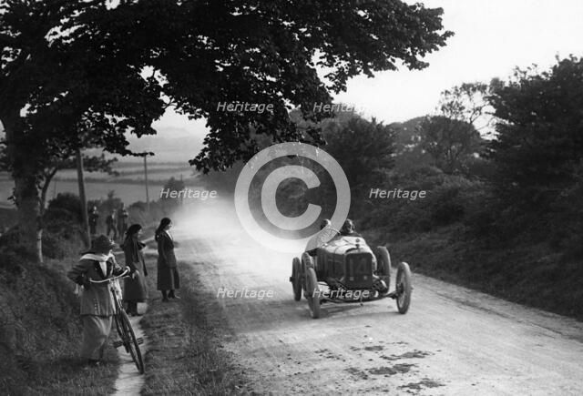 1914 Straker Squire, Isle of Man Tourist Trophy race, Frank Clement Artist: Unknown.