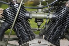 1917 Vickers Clyno Combination