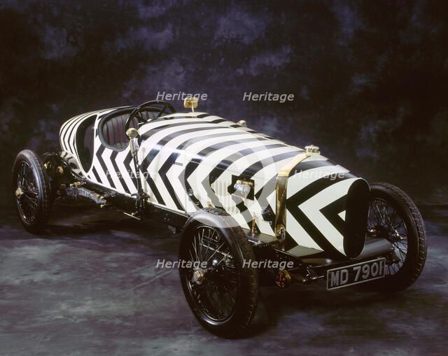 1918 Straker Squire X2. Artist: Unknown.