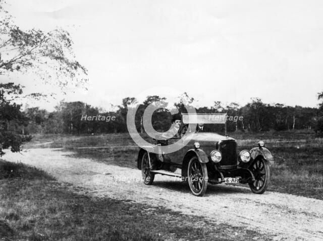 1920 Belsize 15-20 hp Artist: Unknown.