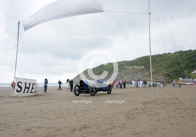 1925 Sunbeam 350 hp driven by Don Wales at Pendine Sands 2015. Creator: Unknown.