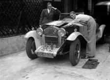 1930 Alfa-Romeo driven by Kenneth Evans. Artist: Bill Brunell