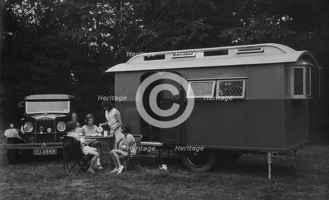 1930 Morris Oxfor Six with caravan. Creator: Unknown.