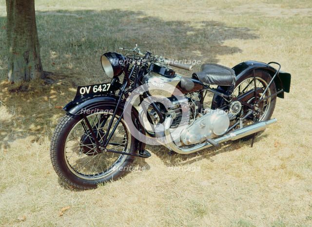 1931 Ariel Square Four 497cc motorcycle. Artist: Unknown.