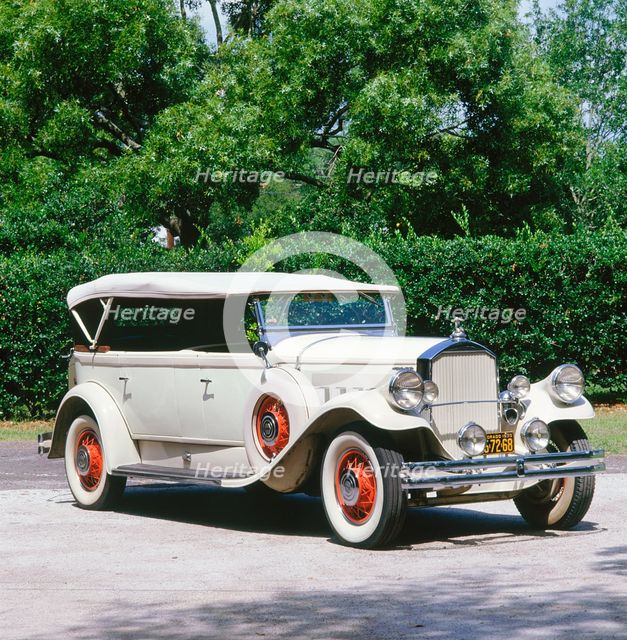 1932 Pierce Arrow S4. Creator: Unknown.
