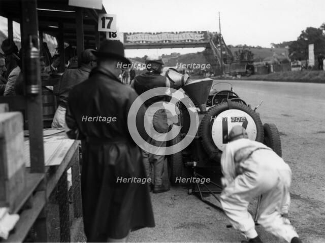 1933 Ulster TT, MG Magnette K3 Nuvolari Artist: Unknown.