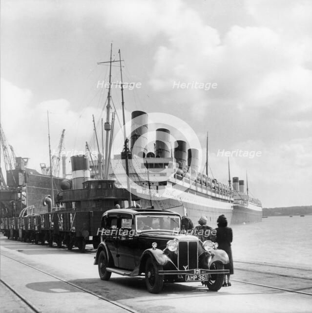 1935 Daimler Light 15, late 1930s. Artist: Unknown