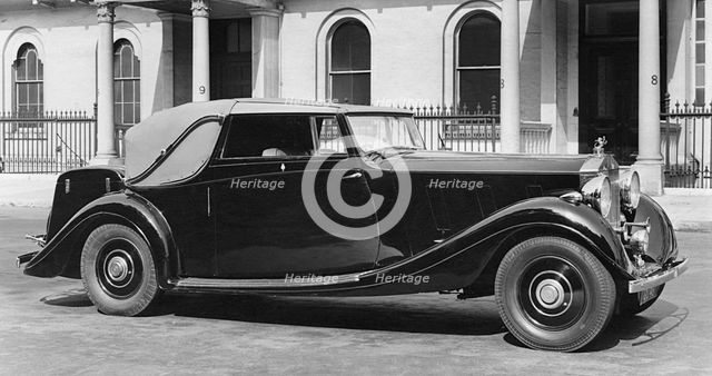 1936 Rolls - Royce Phantom III drophead coupe by Gurney Nutting. Creator: Unknown.