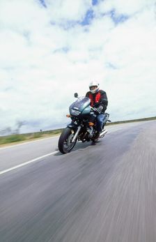 2000 Yamaha XJ 600s Diversion motorcycle
