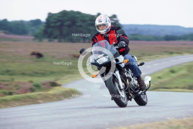 2000 Yamaha XJ 600s Diversion motorcycle. Artist: Unknown.