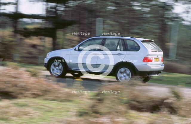 2001 BMW X5 4.4i. Artist: Unknown.