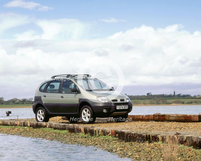 2001 Renault Scenic. Artist: Unknown.