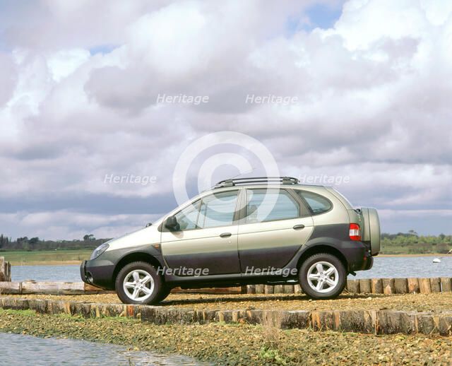 2001 Renault Scenic. Artist: Unknown.